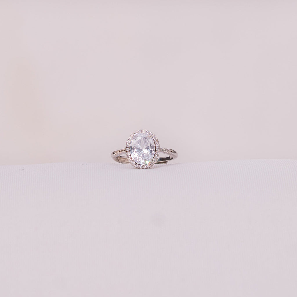 Opale Oval Halo Ring