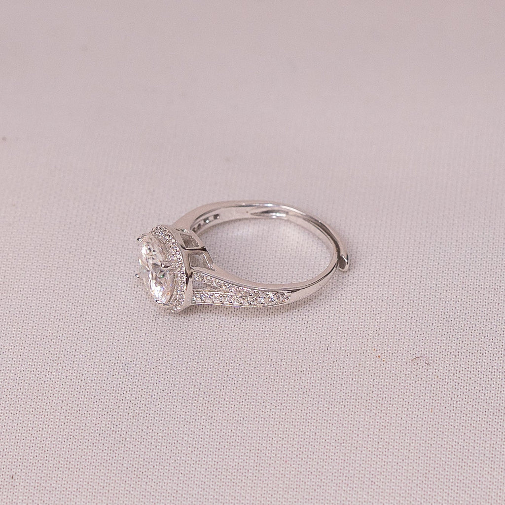 Aura Halo Ring
