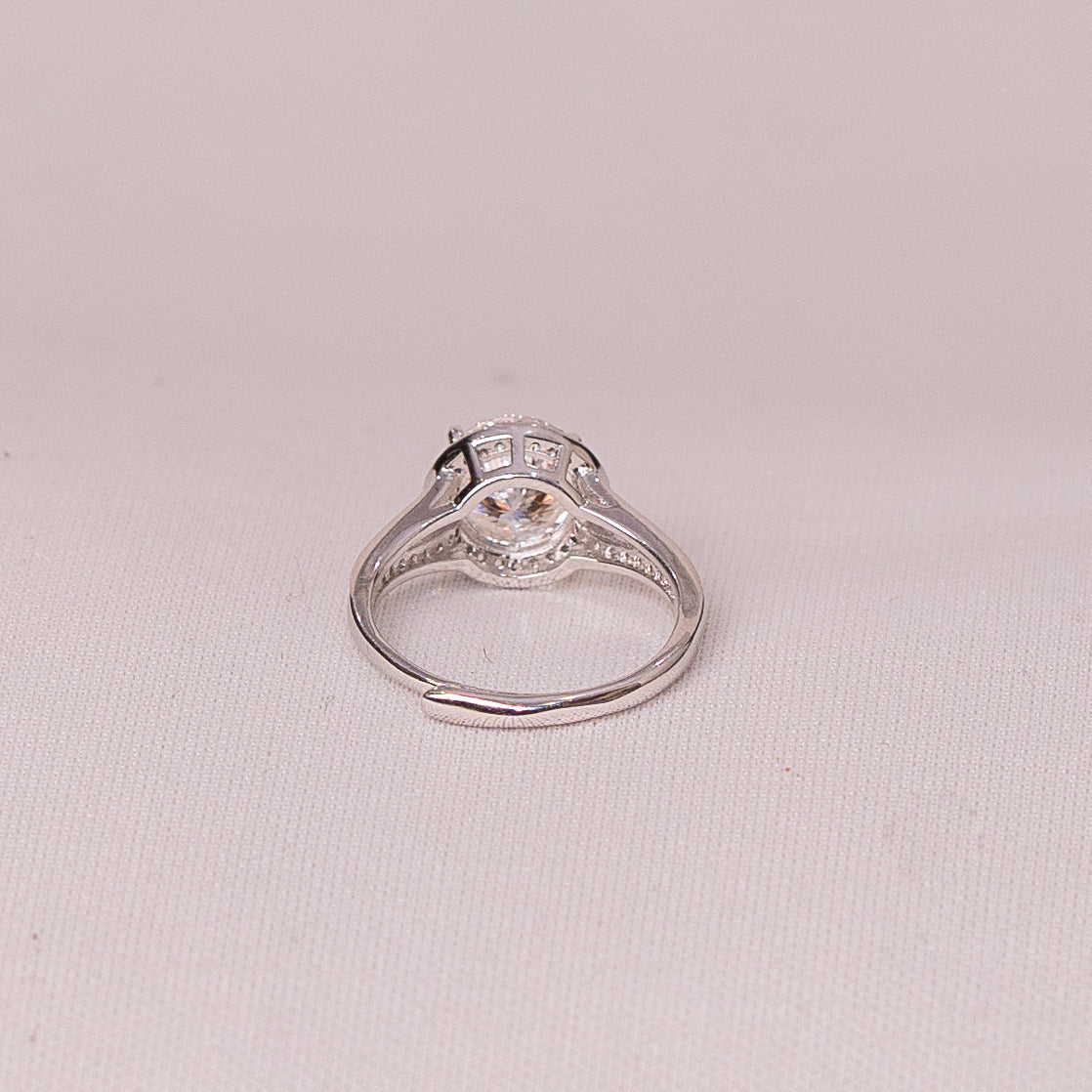 Aura Halo Ring
