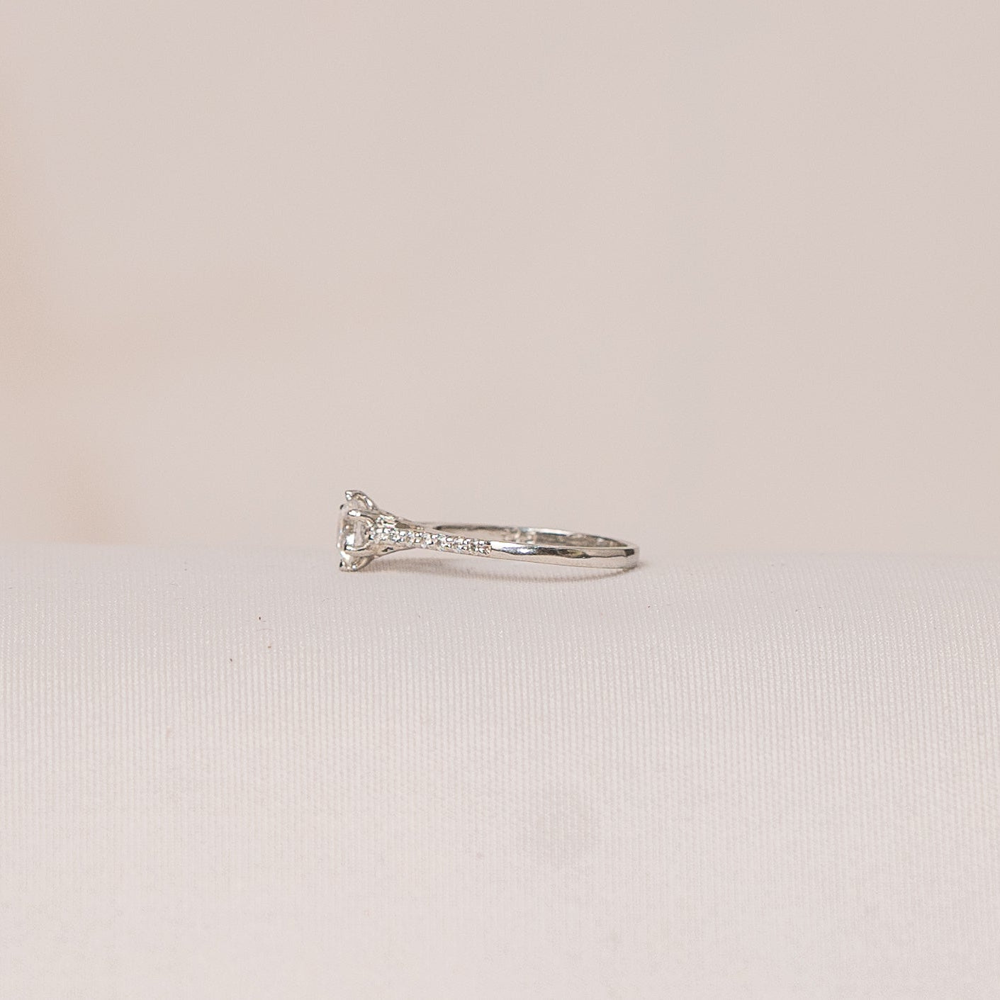 Seren Solitaire Ring