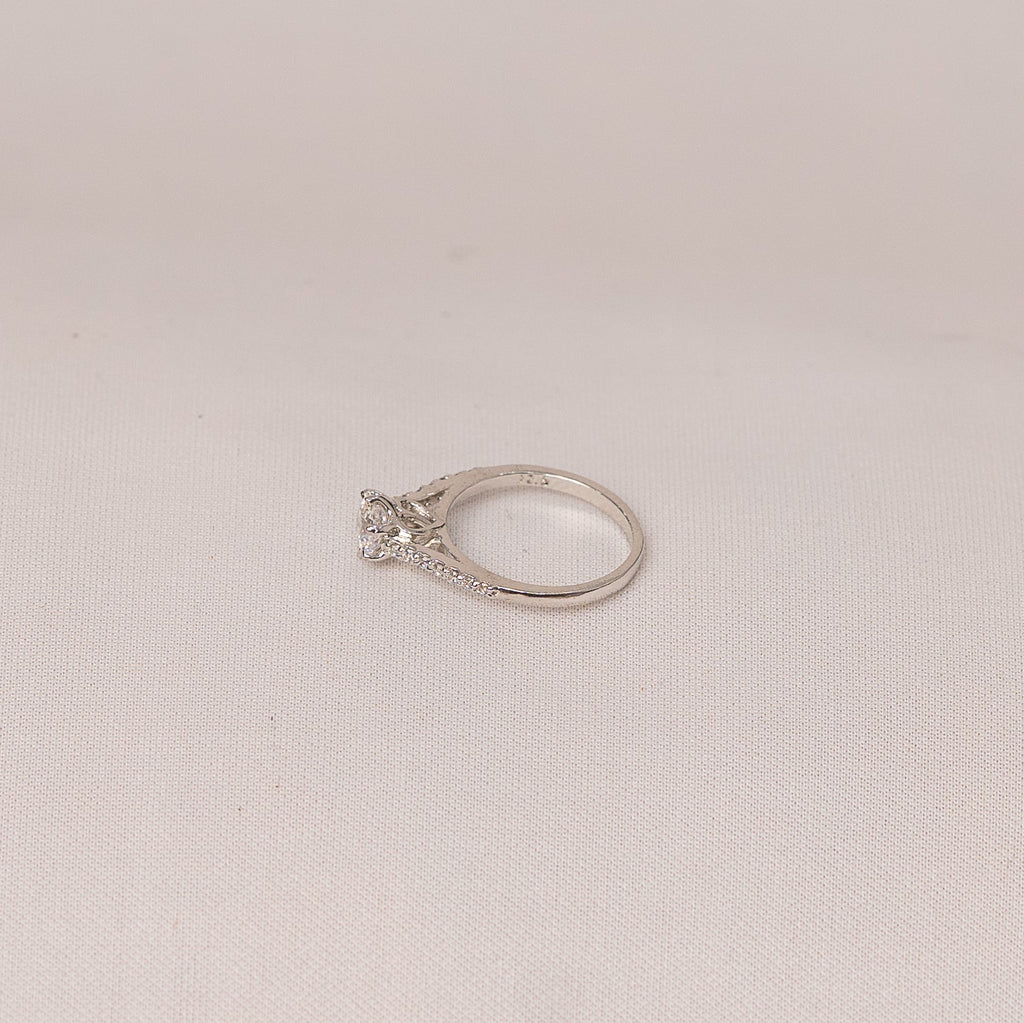 Seren Solitaire Ring