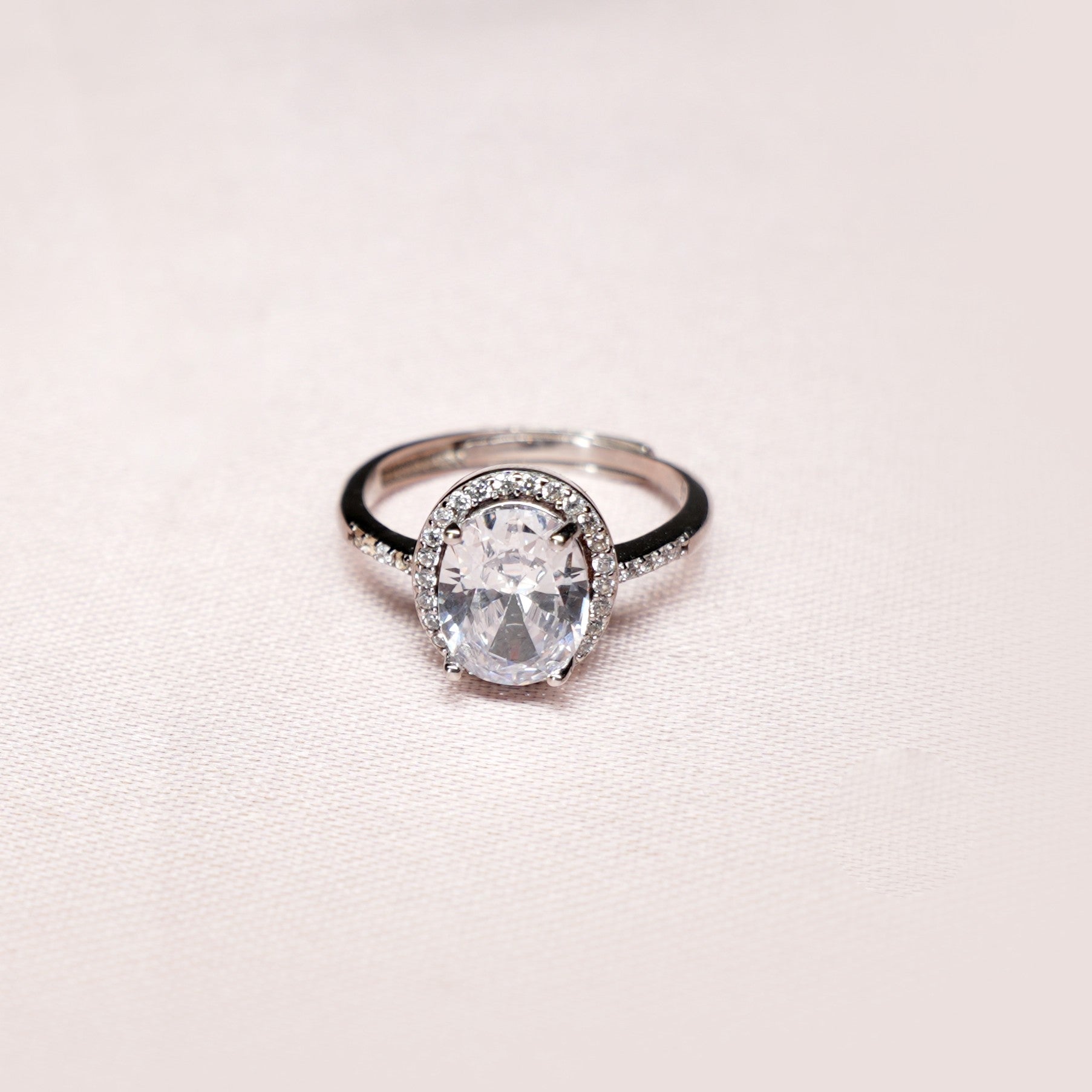 Opale Oval Halo Ring