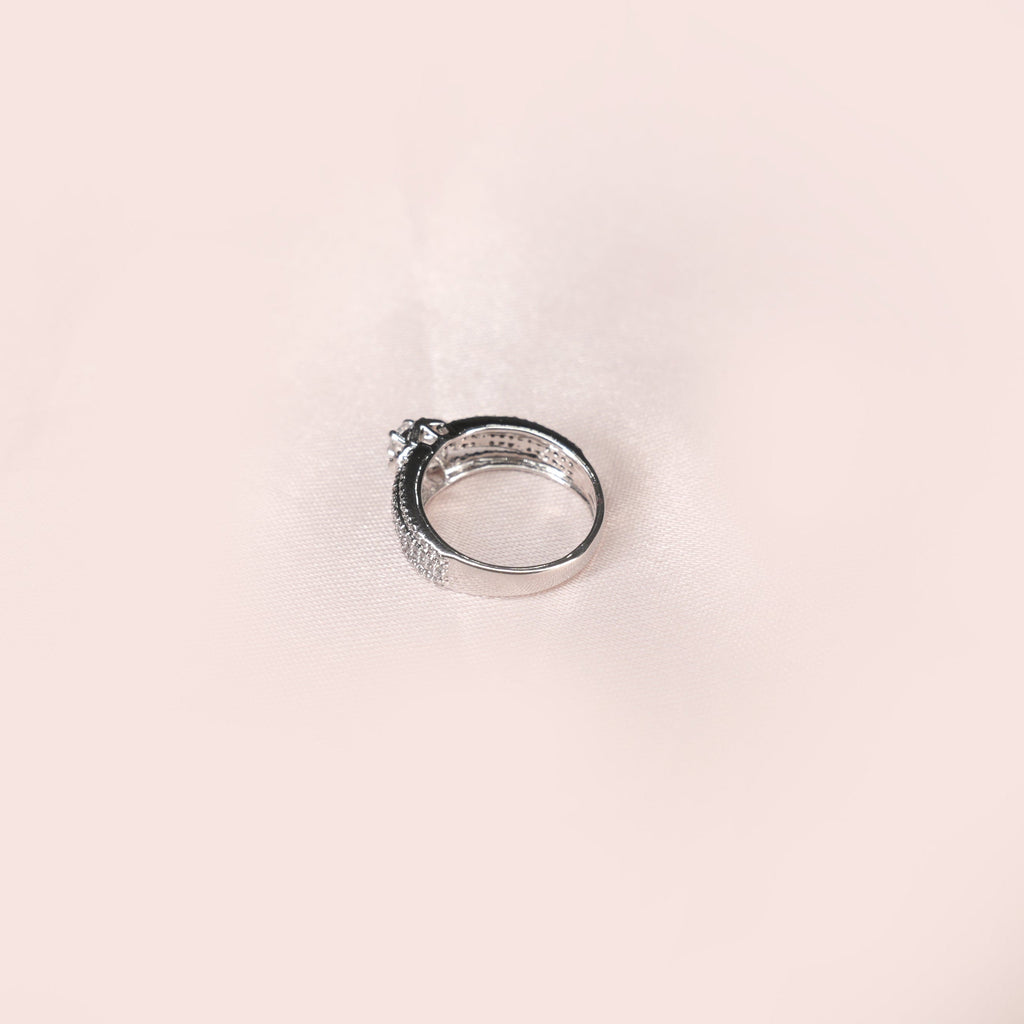 Diamond Look Ring
