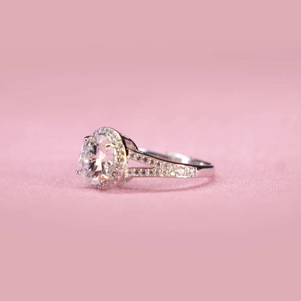 Aura Halo Ring